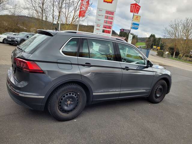 VW Tiguan Diesel 2.0 TDI SCR Highline Ansicht 4 für Fahrzeugdetailseite