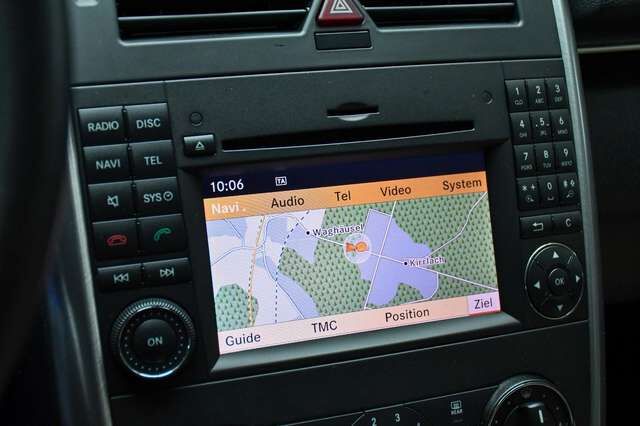 MERCEDES-BENZ B200 Automatik Sportpaket Navi Bi-Xenon Tempomat Ansicht 15 für Fahrzeugdetailseite