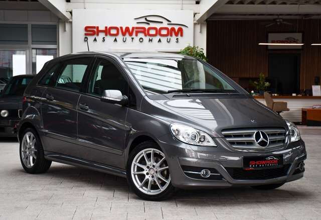 MERCEDES-BENZ B200 Automatik Sportpaket Navi Bi-Xenon Tempomat Ansicht 3 für Fahrzeugdetailseite