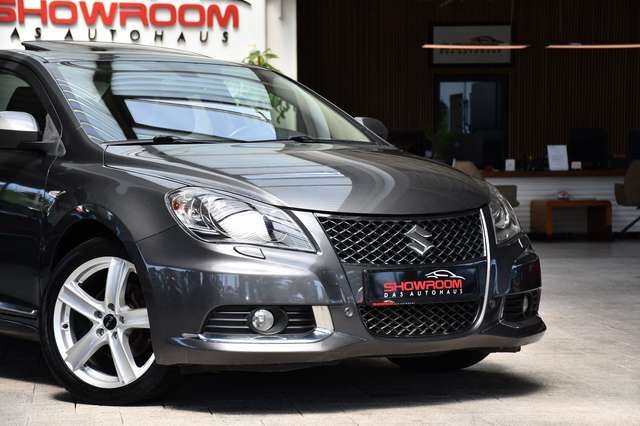 SUZUKI kizashi Sport 4x4 Aut Sport-Design Leder Xenon Ansicht 26 für Fahrzeugdetailseite