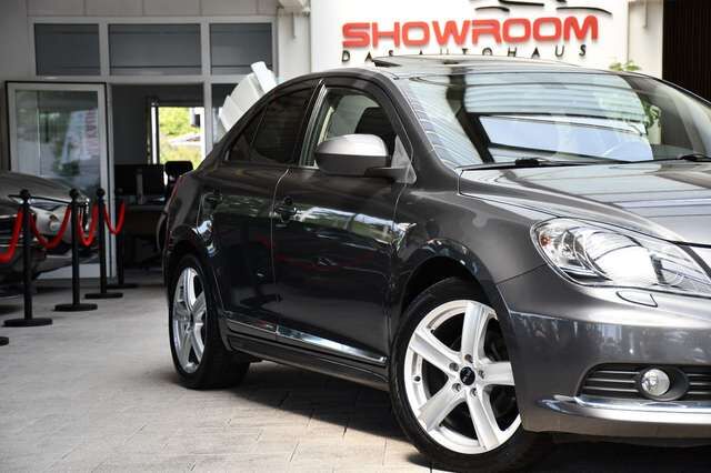 SUZUKI kizashi Sport 4x4 Aut Sport-Design Leder Xenon Ansicht 27 für Fahrzeugdetailseite