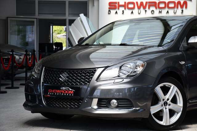 SUZUKI kizashi Sport 4x4 Aut Sport-Design Leder Xenon Ansicht 30 für Fahrzeugdetailseite
