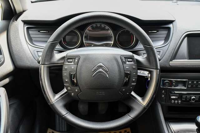 CITROEN C5 Lim. Selection PDC BT Navi Shz 1. Hand Ansicht 10 für Fahrzeugdetailseite