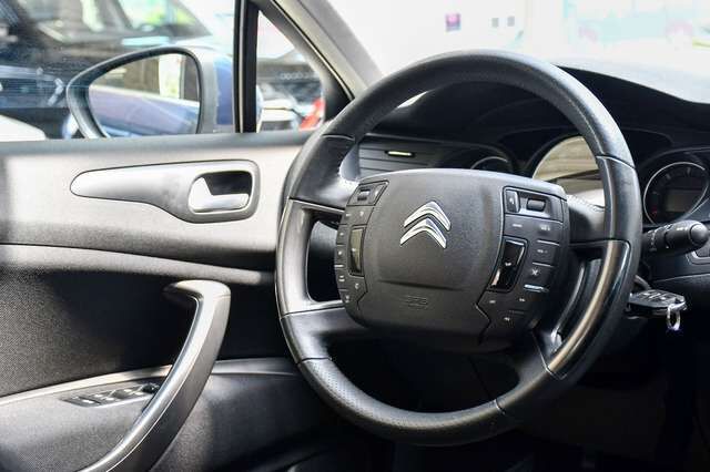 CITROEN C5 Lim. Selection PDC BT Navi Shz 1. Hand Ansicht 13 für Fahrzeugdetailseite
