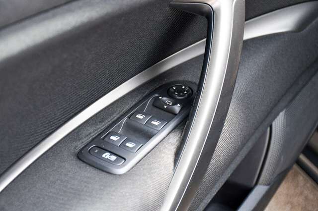 CITROEN C5 Lim. Selection PDC BT Navi Shz 1. Hand Ansicht 8 für Fahrzeugdetailseite