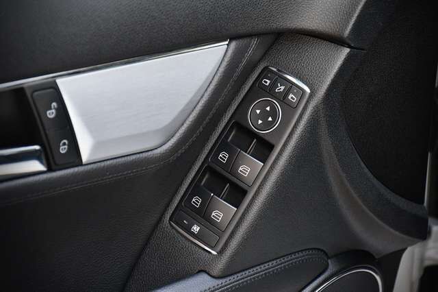 MERCEDES-BENZ C280 Lim. Avantgarde AMG-Line 1. Hand Rentner! Ansicht 11 für Fahrzeugdetailseite