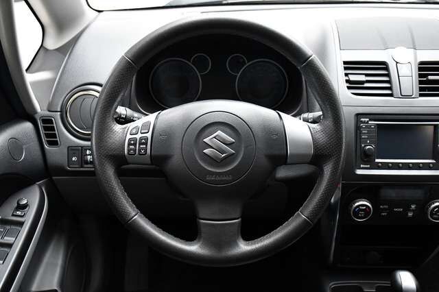 SUZUKI SX4 Style Automatik Keyless Bluetooth Navi 1Hand Ansicht 15 für Fahrzeugdetailseite