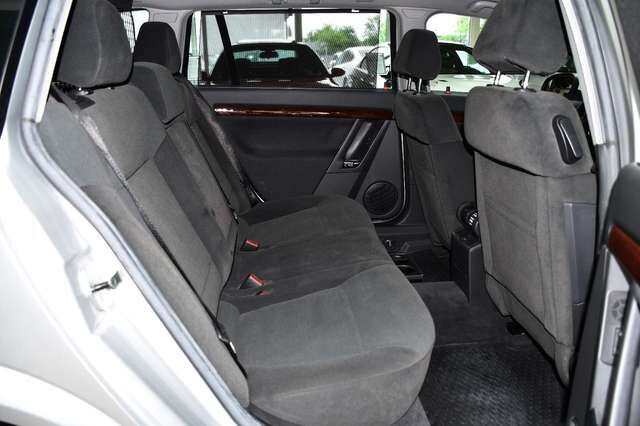 OPEL Vectra Caravan 2.2 Elegance Automatik 1.Hand Ansicht 15 für Fahrzeugdetailseite