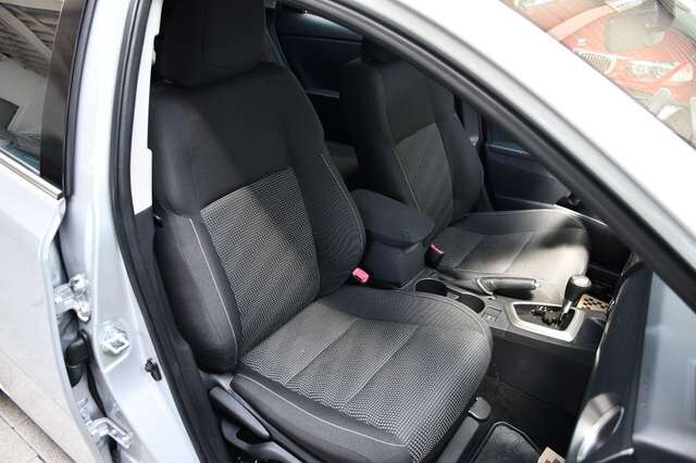 TOYOTA Auris Life+ Aut. Kamera 2.Hd nur 69tkm! Ansicht 12 für Fahrzeugdetailseite