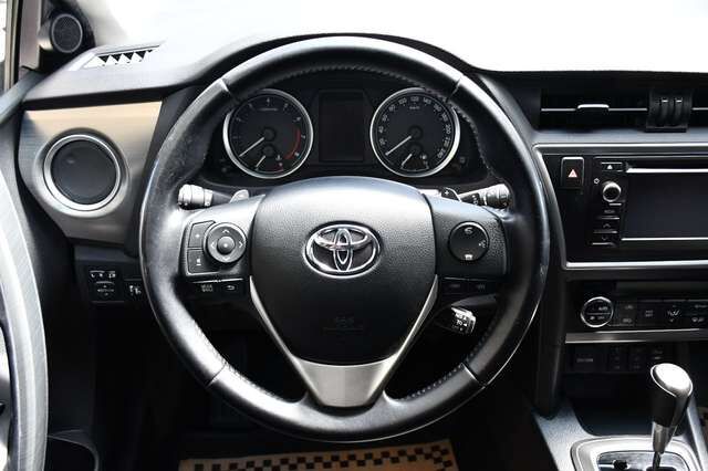 TOYOTA Auris Life+ Aut. Kamera 2.Hd nur 69tkm! Ansicht 16 für Fahrzeugdetailseite