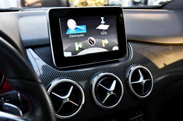 MERCEDES-BENZ B220 d 4Matic AMG-Line Night-Paket 1.Hand Ansicht 22 für Fahrzeugdetailseite