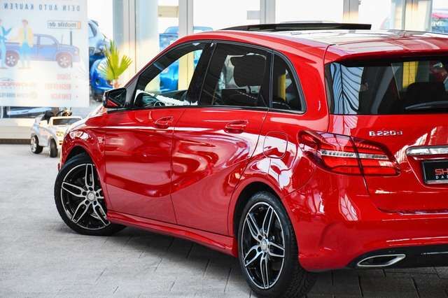 MERCEDES-BENZ B220 d 4Matic AMG-Line Night-Paket 1.Hand Ansicht 30 für Fahrzeugdetailseite