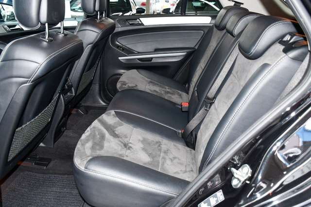 MERCEDES-BENZ ML 350 ML 300 CDI  7G BlueEfficiency 4Matic Sport-Paket Ansicht 28 für Fahrzeugdetailseite