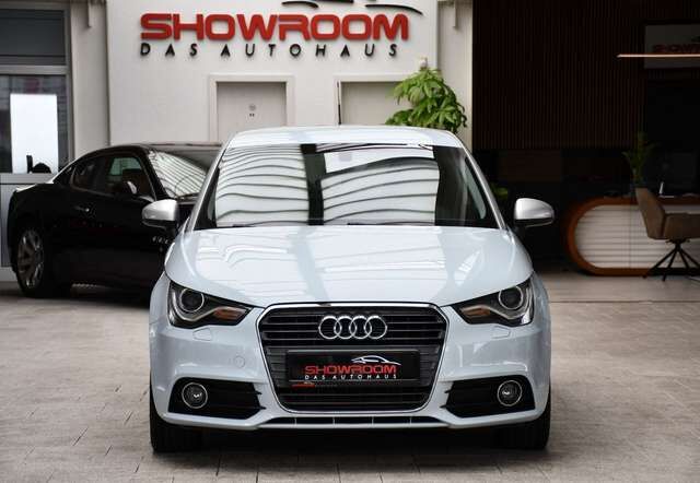 AUDI A1 attraction Sportfahrwerk Sportsitz BOSE Xenon Ansicht 5 für Fahrzeugdetailseite