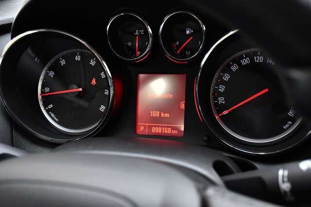 OPEL Astra J Limo Active Automatik Tempomat Shz PDC Ansicht 14 für Fahrzeugdetailseite
