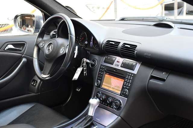 MERCEDES-BENZ CLC V6 Aut. Sportpaket 18 Leder Pano Navi Ansicht 21 für Fahrzeugdetailseite