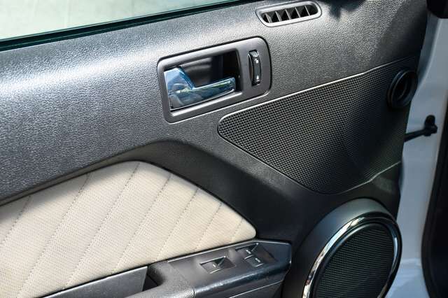 FORD Mustang 3.7L V6 Cyclone Aut. Xenon CarPlay Leder Ansicht 11 für Fahrzeugdetailseite