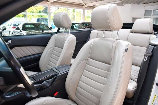 FORD Mustang 3.7L V6 Cyclone Aut. Xenon CarPlay Leder Ansicht 14 für Fahrzeugdetailseite
