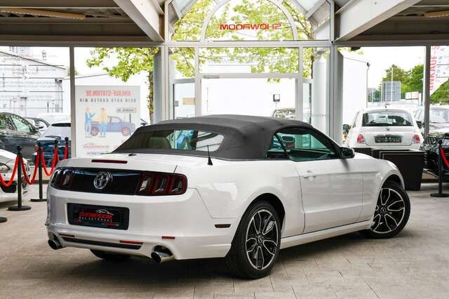 FORD Mustang 3.7L V6 Cyclone Aut. Xenon CarPlay Leder Ansicht 3 für Fahrzeugdetailseite