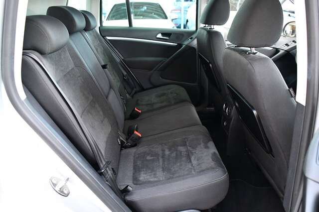 VW Tiguan Sport & Style BMT Navi PDC Shz Ahk Ansicht 14 für Fahrzeugdetailseite