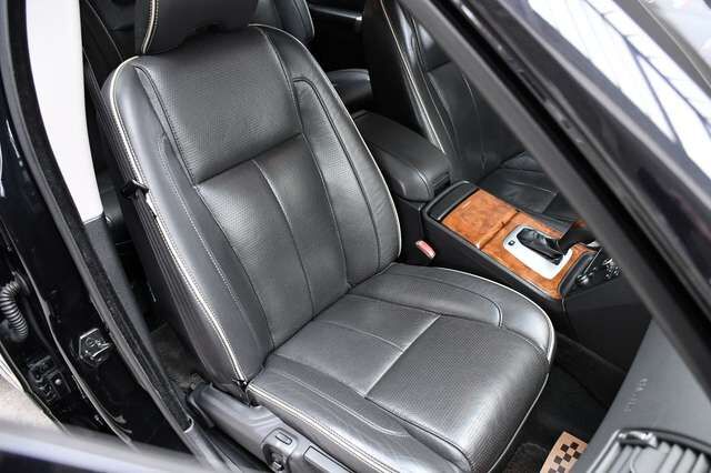 VOLVO XC90 D5 Executive Allrad Leder Xenon Ahk 1.Hand Ansicht 12 für Fahrzeugdetailseite