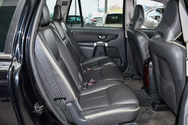 VOLVO XC90 D5 Executive Allrad Leder Xenon Ahk 1.Hand Ansicht 15 für Fahrzeugdetailseite