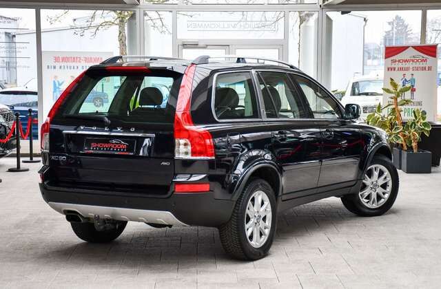 VOLVO XC90 D5 Executive Allrad Leder Xenon Ahk 1.Hand Ansicht 2 für Fahrzeugdetailseite