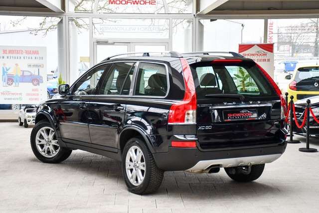 VOLVO XC90 D5 Executive Allrad Leder Xenon Ahk 1.Hand Ansicht 4 für Fahrzeugdetailseite