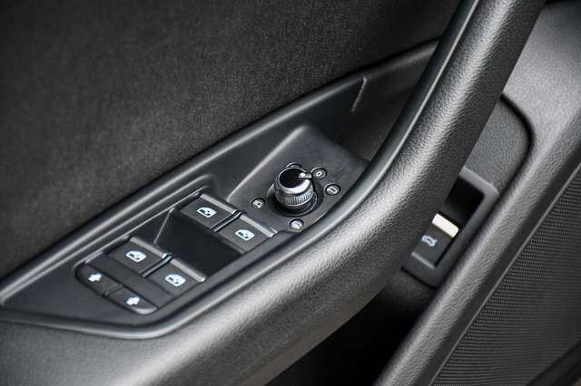 AUDI A4 Avant Sport Ultra S-line Aut. Led 3x Isofix Ansicht 8 für Fahrzeugdetailseite