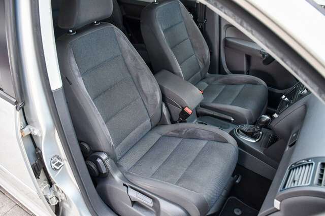 VW Touran Style Kamera PDC Spurhalteass Shz 1.Hand Ansicht 11 für Fahrzeugdetailseite