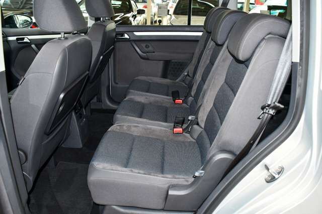 VW Touran Style Kamera PDC Spurhalteass Shz 1.Hand Ansicht 12 für Fahrzeugdetailseite