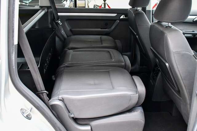 VW Touran Style Kamera PDC Spurhalteass Shz 1.Hand Ansicht 15 für Fahrzeugdetailseite