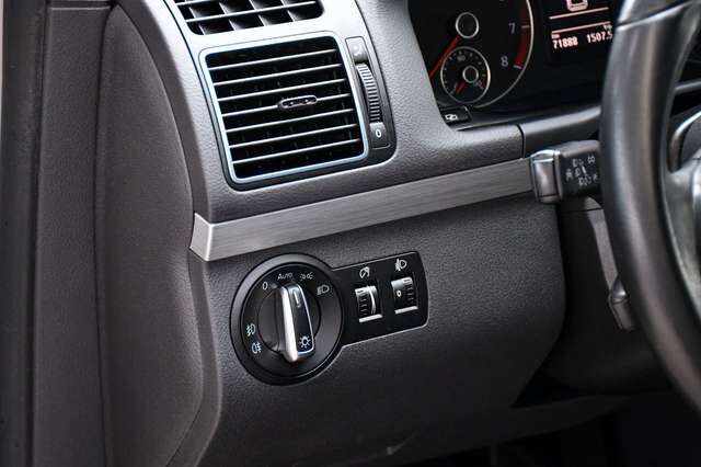 VW Touran Style Kamera PDC Spurhalteass Shz 1.Hand Ansicht 8 für Fahrzeugdetailseite