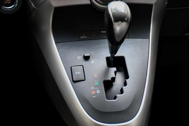 TOYOTA Verso Executive Automatik Kamera 7Sitzer 1.Hand Ansicht 23 für Fahrzeugdetailseite