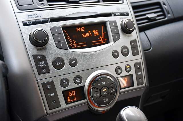 TOYOTA Verso Executive Automatik Kamera 7Sitzer 1.Hand Ansicht 24 für Fahrzeugdetailseite