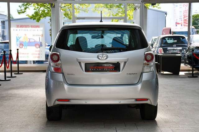 TOYOTA Verso Executive Automatik Kamera 7Sitzer 1.Hand Ansicht 6 für Fahrzeugdetailseite