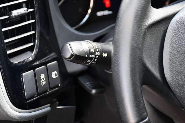 MITSUBISHI Outlander ClearTec Instyle 4WD Navi Kam 7 Sitzer Ansicht 19 für Fahrzeugdetailseite