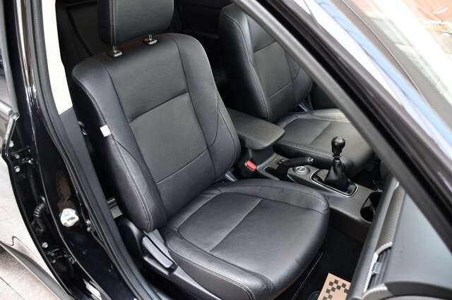 MITSUBISHI Outlander ClearTec Instyle 4WD Navi Kam 7 Sitzer Ansicht 22 für Fahrzeugdetailseite