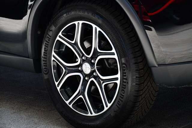 MITSUBISHI Outlander ClearTec Instyle 4WD Navi Kam 7 Sitzer Ansicht 6 für Fahrzeugdetailseite