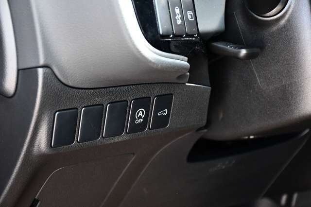 MITSUBISHI Outlander ClearTec Instyle 4WD Navi Kam 7 Sitzer Ansicht 9 für Fahrzeugdetailseite