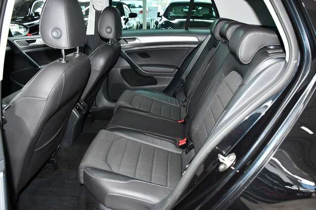 VW Golf VII Lim. Comfortline BlueTDI DSG ACC 1.Hand Ansicht 13 für Fahrzeugdetailseite