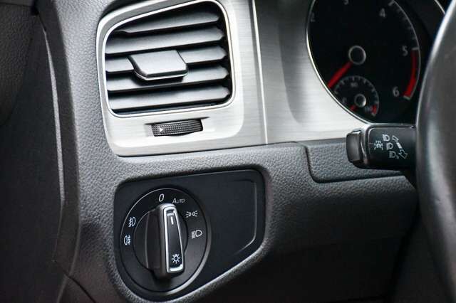 VW Golf VII Lim. Comfortline BlueTDI DSG ACC 1.Hand Ansicht 9 für Fahrzeugdetailseite