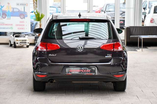 VW Golf VII Lim. Lounge Standheiz. PDC Rentner 2.Hd Ansicht 6 für Fahrzeugdetailseite