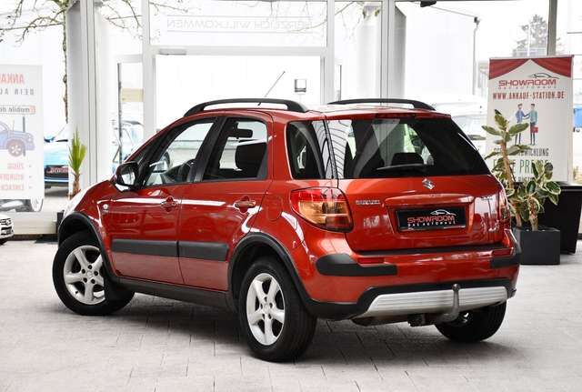 SUZUKI SX4 Diesel 2.0 DDiS 4WD Allrad Comfort Keyless Ansicht 4 für Fahrzeugdetailseite