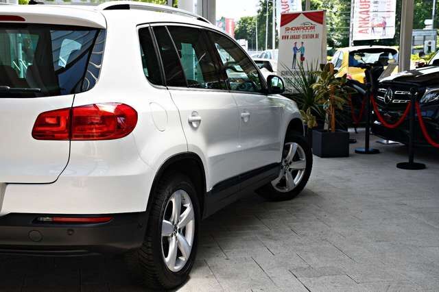 VW Tiguan Sport & Style BMT Highline+ 1.Hand Pano Ansicht 27 für Fahrzeugdetailseite