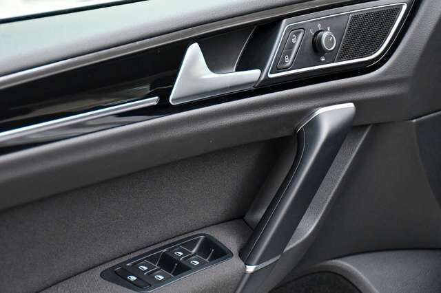 VW Golf Sportsvan VII Highline BMT 40tkm! Ansicht 11 für Fahrzeugdetailseite