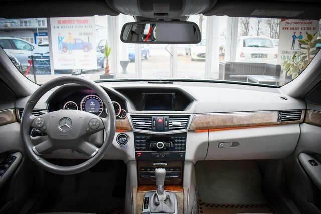 MERCEDES-BENZ E220 cdi Limousine Elegance Aut. 2.Hand Rentner Ansicht 13 für Fahrzeugdetailseite