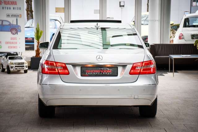MERCEDES-BENZ E220 cdi Limousine Elegance Aut. 2.Hand Rentner Ansicht 6 für Fahrzeugdetailseite