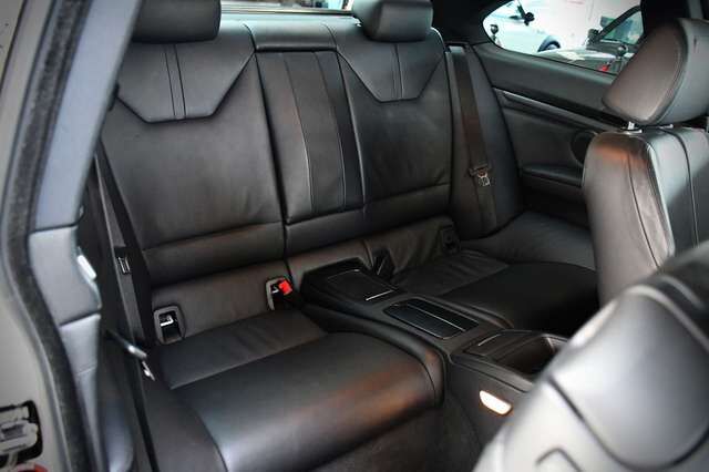 BMW M3 Coupe V8 Handschalter M Drive Shadow-Line Ansicht 15 für Fahrzeugdetailseite