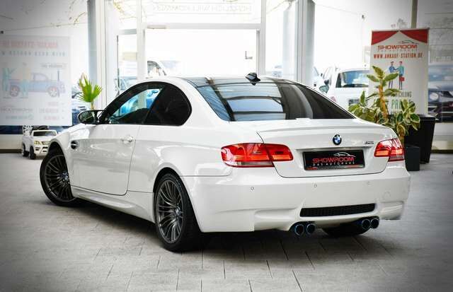 BMW M3 Coupe V8 Handschalter M Drive Shadow-Line Ansicht 4 für Fahrzeugdetailseite
